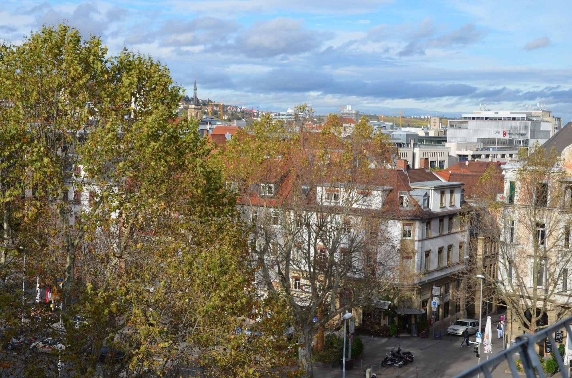 Hotel am Wilhelmsplatz Stuttgart Exteriör bild